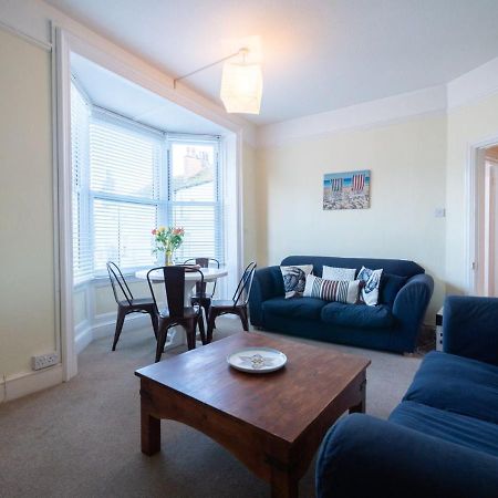 Harbour View, Central Dartmouth Bagian luar foto