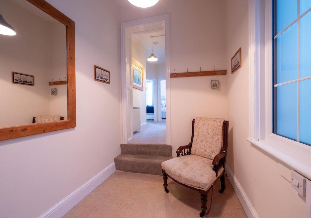 Harbour View, Central Dartmouth Bagian luar foto